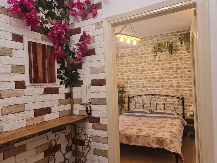 6 Καλινοβου Center Of Athens Πεδιον Αρεωσ Apartamento Exterior foto
