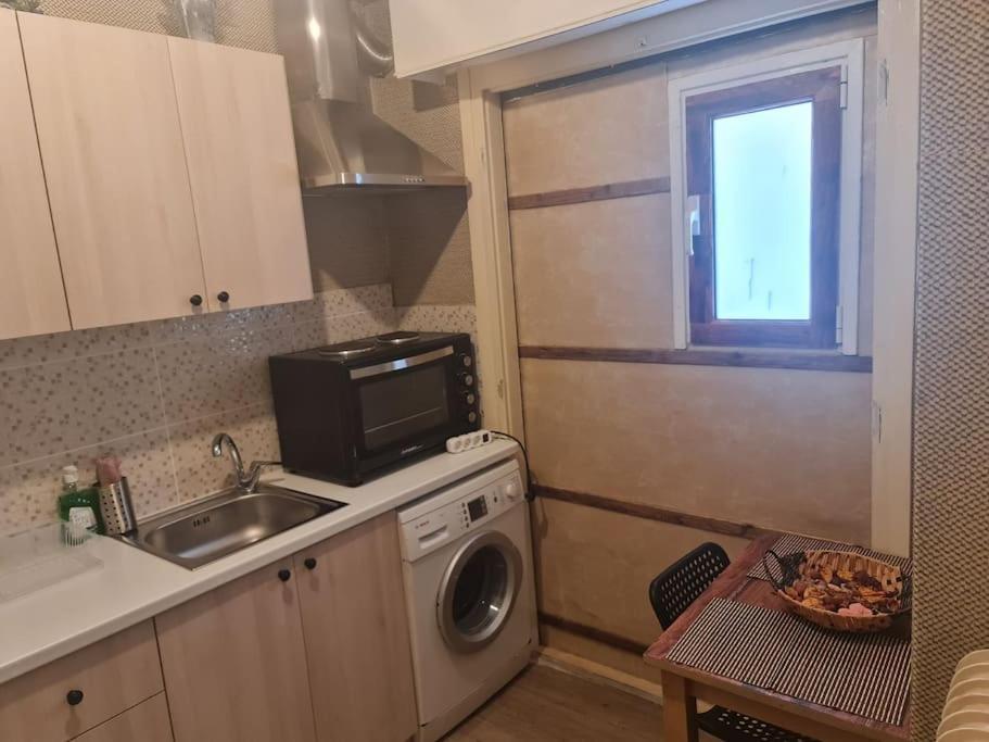 6 Καλινοβου Center Of Athens Πεδιον Αρεωσ Apartamento Exterior foto